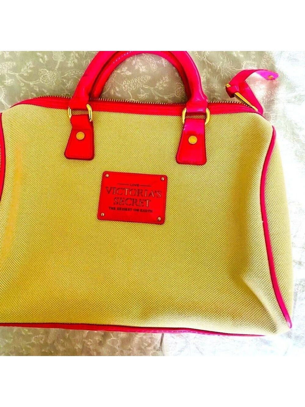 Vintage Victoria secret sexiest on earth bag - Picture 2 of 4